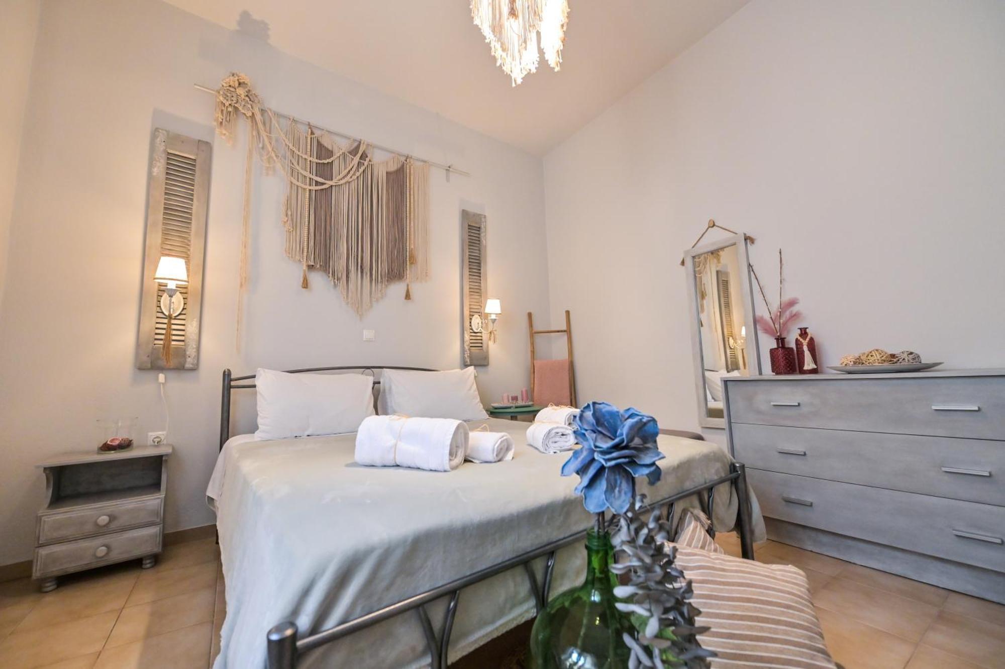 Art Apartment Epidaurus Exterior photo